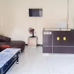Reddoorz Syariah Near Transmart Mall Palembang