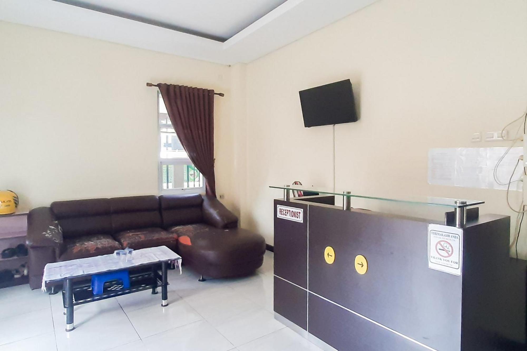 Hotel Reddoorz Syariah Near Transmart Mall Palembang