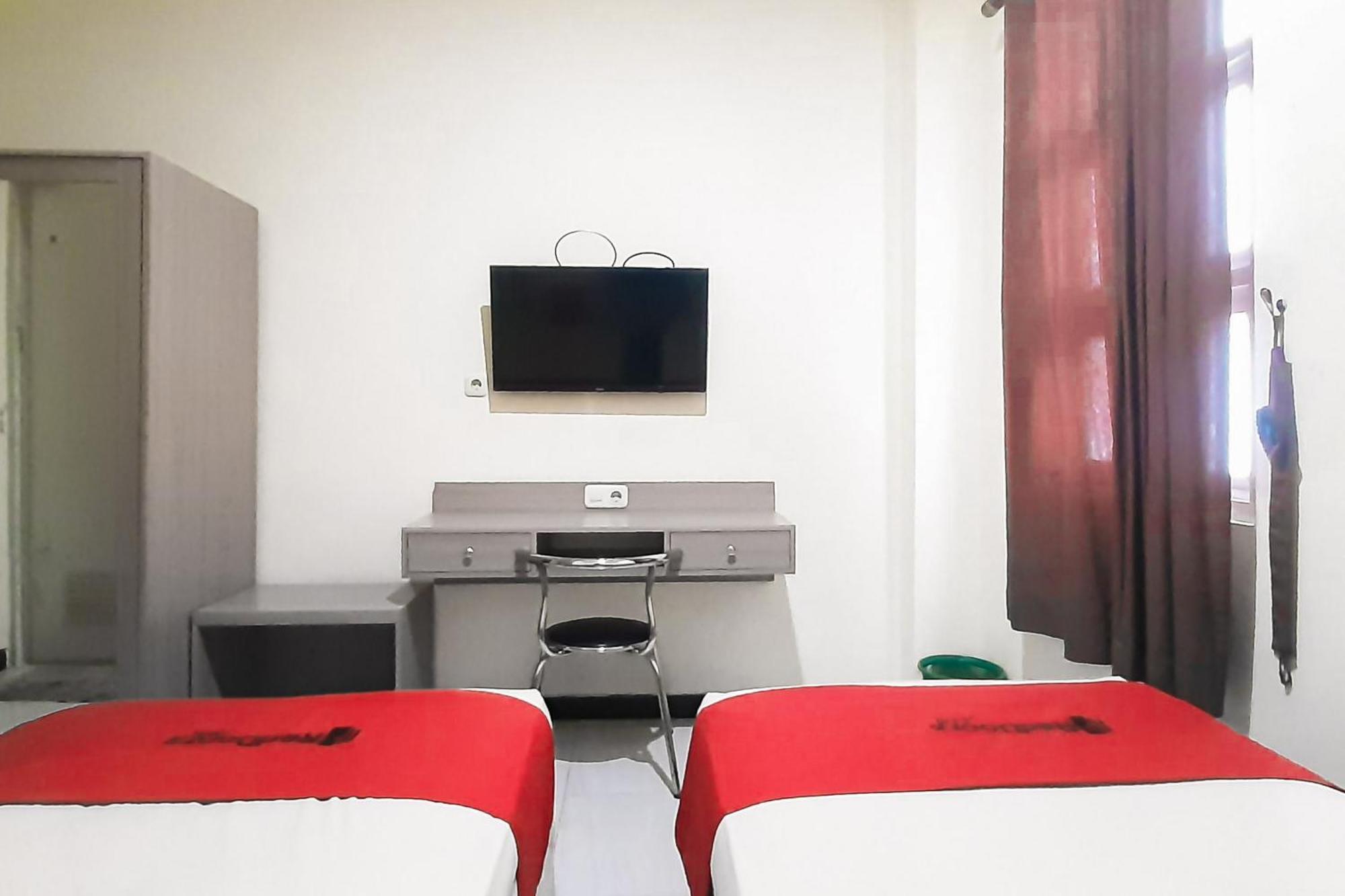 Reddoorz Syariah Near Transmart Mall 2* Palembang